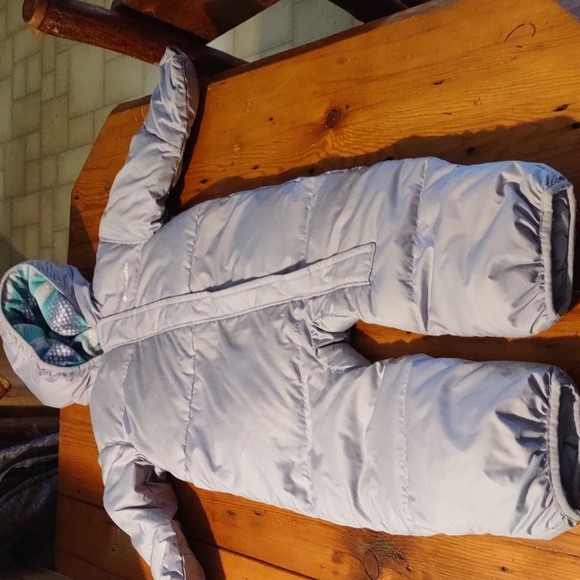 Columbia sz 18/24 months snowsuit so cute and thick